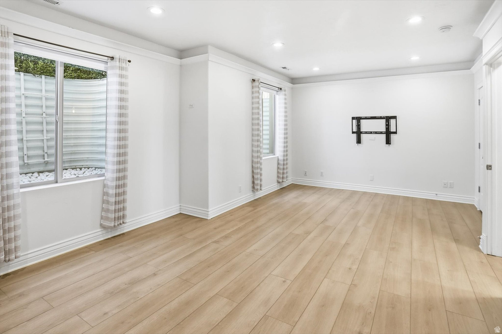 9483 N AVANYU DR Cedar Hills, UT 84062