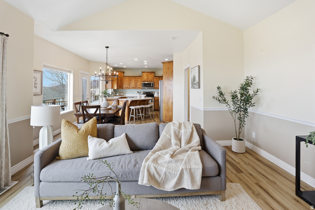 9483 N AVANYU DR Cedar Hills, UT 84062