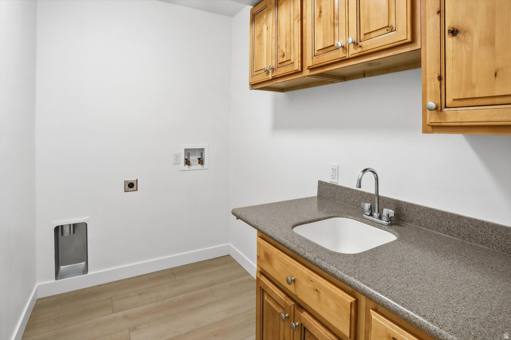 9483 N AVANYU DR Cedar Hills, UT 84062