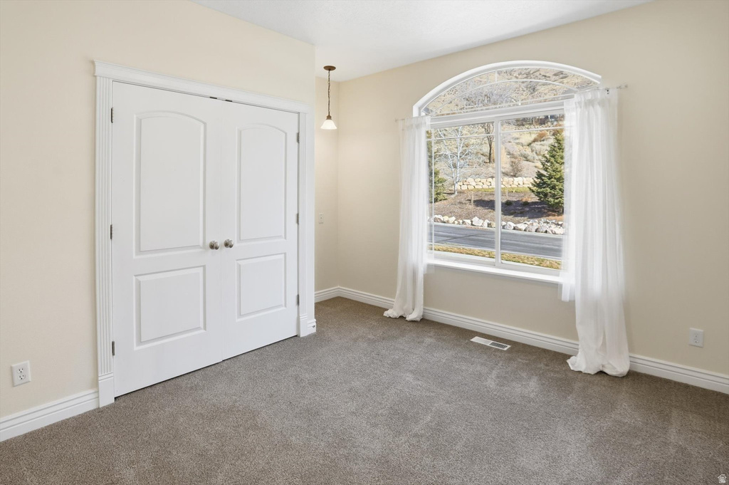 9483 N AVANYU DR Cedar Hills, UT 84062