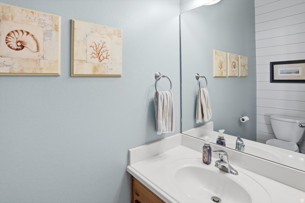 9483 N AVANYU DR Cedar Hills, UT 84062