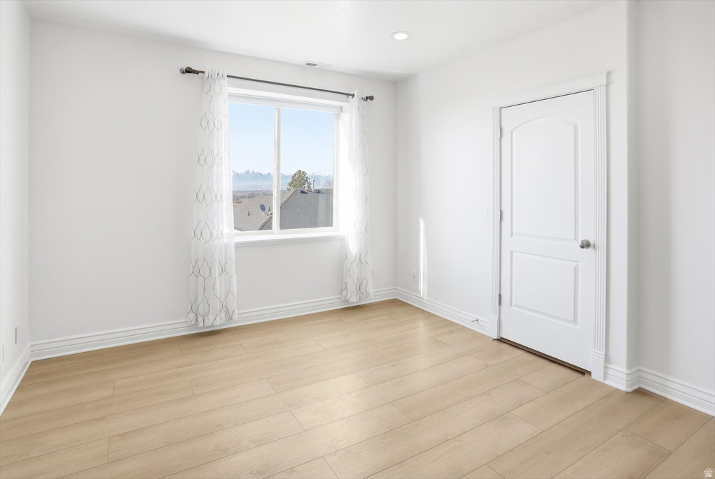 9483 N AVANYU DR Cedar Hills, UT 84062