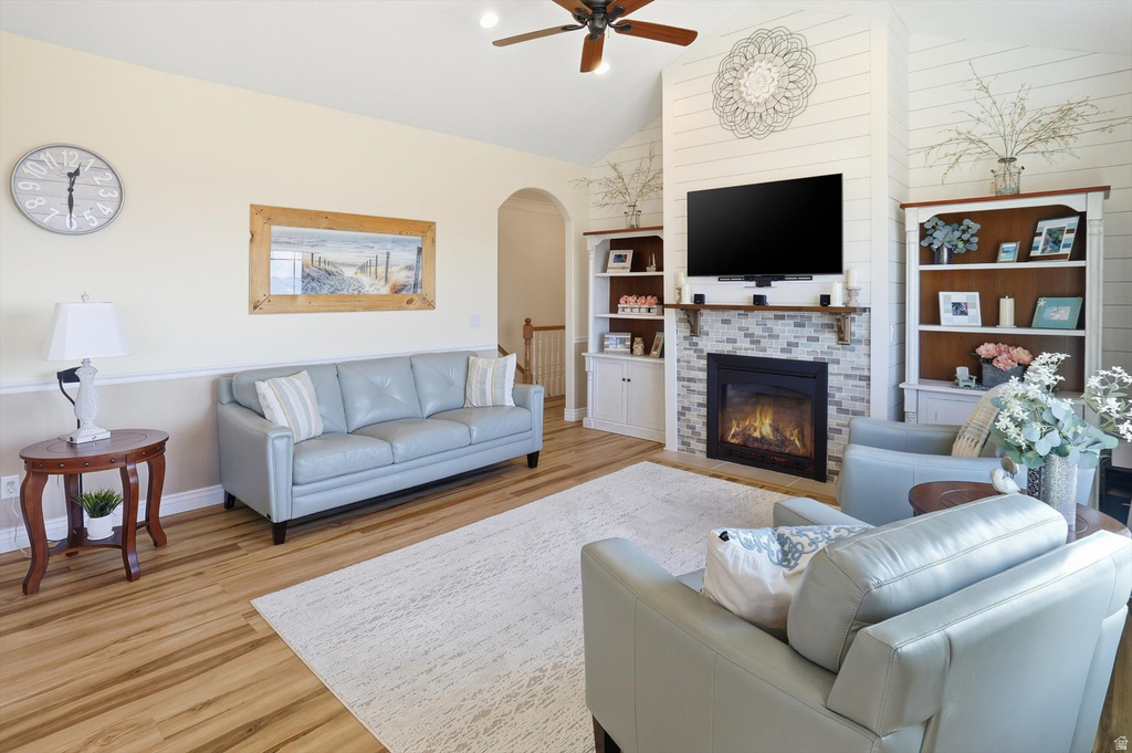 9483 N AVANYU DR Cedar Hills, UT 84062