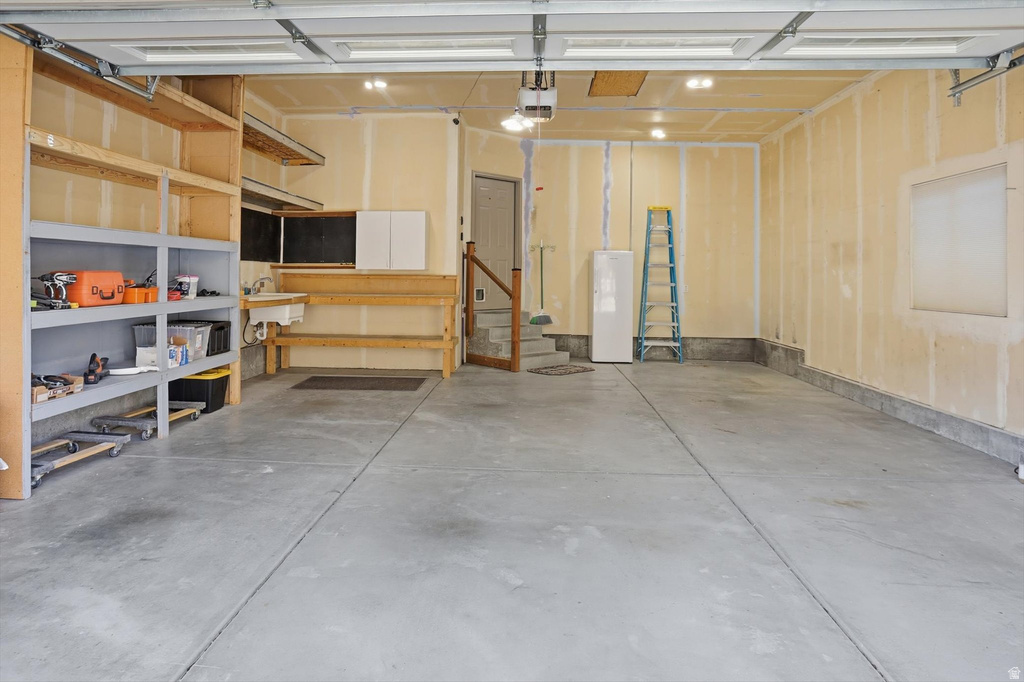 9483 N AVANYU DR Cedar Hills, UT 84062