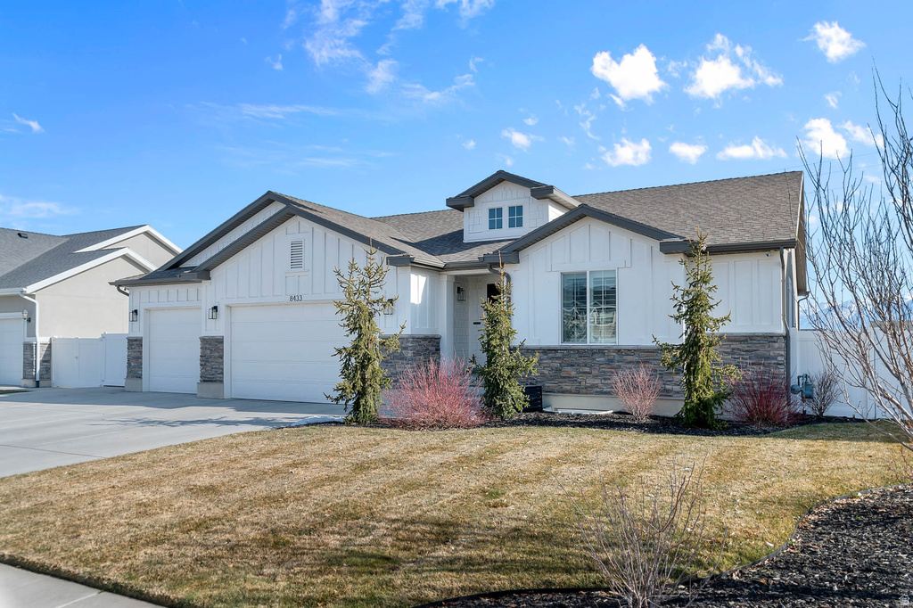 8433 S JAYSON DR West Jordan, UT 84081