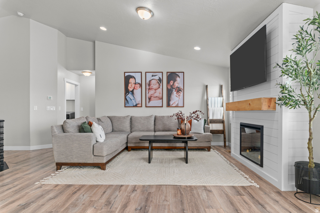 8433 S JAYSON DR West Jordan, UT 84081