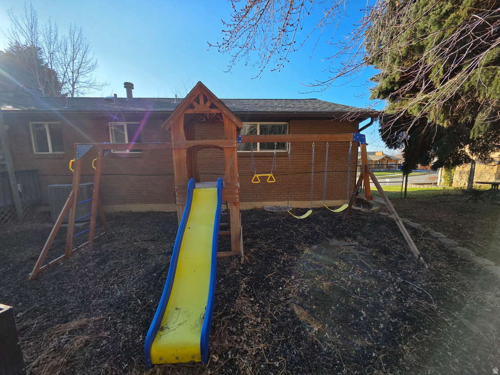 1366 COTTONWOOD DR Centerville, UT 84014