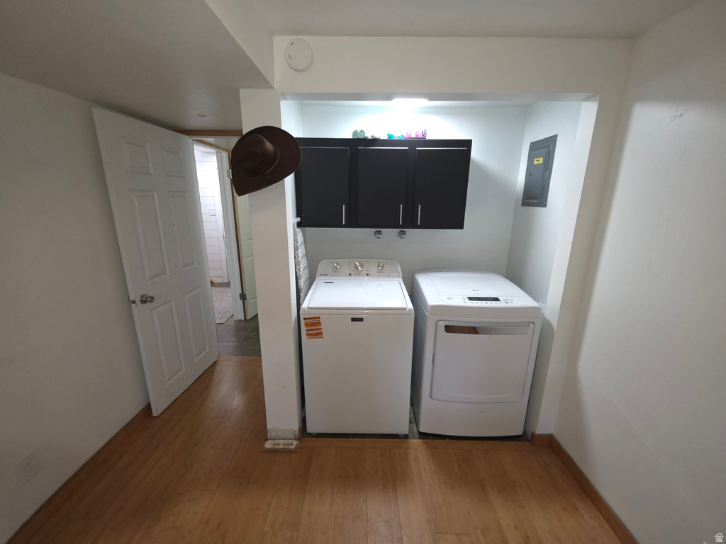 1366 COTTONWOOD DR Centerville, UT 84014