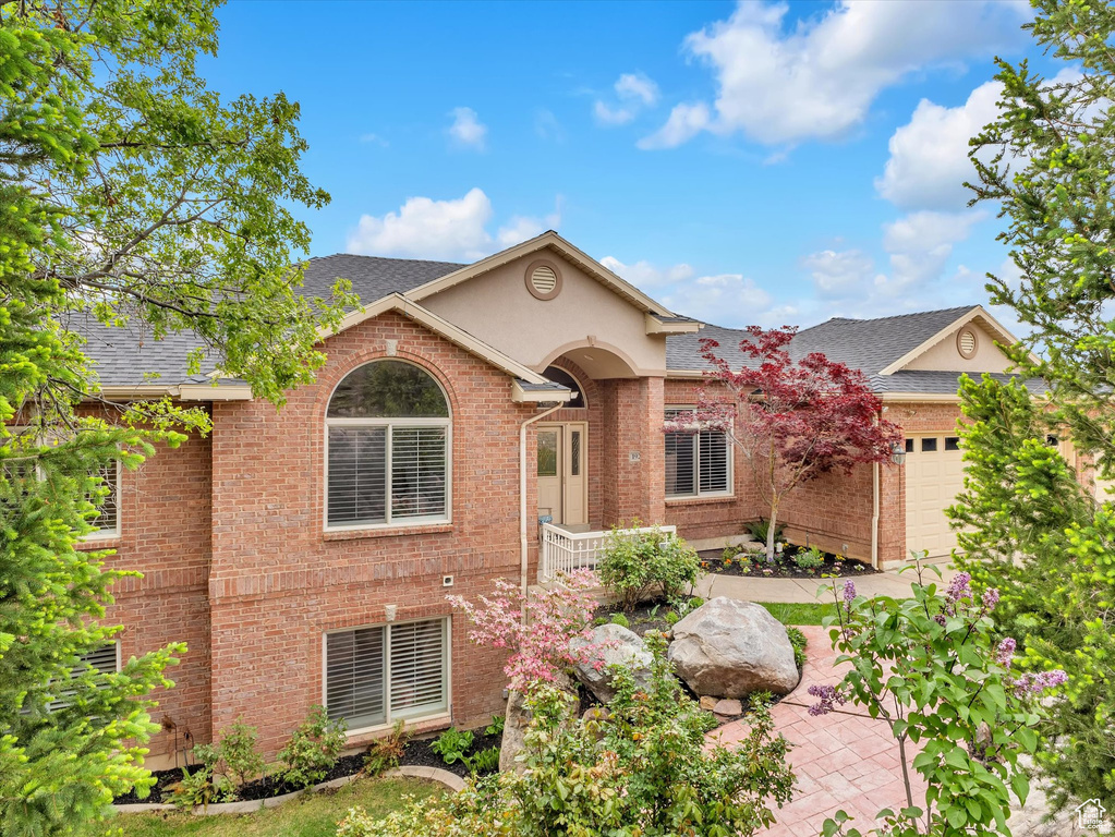 1921 MOHAWK LN Ogden, UT 84403