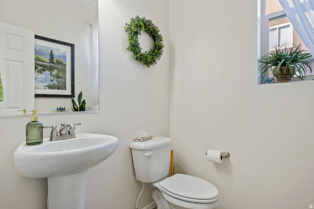 7562 S 4770 W West Jordan, UT 84084