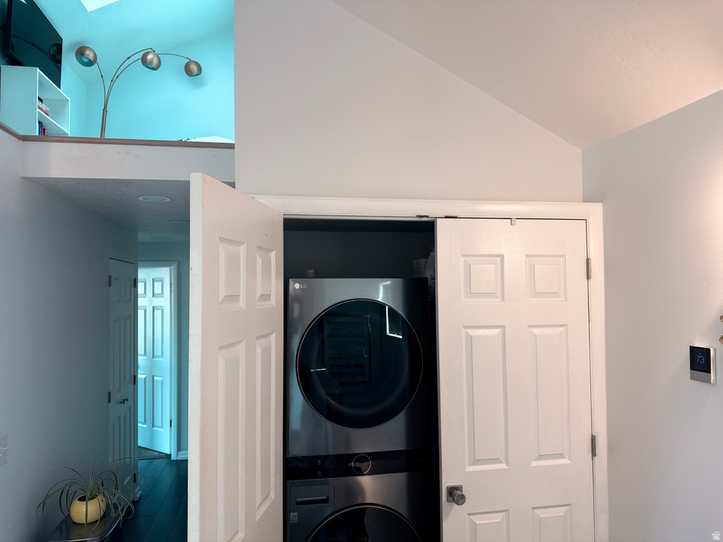 600 E BRIARSPRINGS CIR Midvale, UT 84047