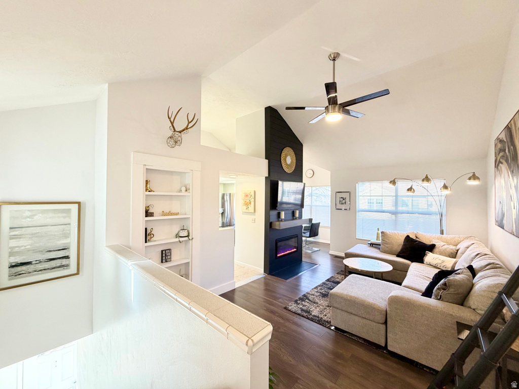 600 E BRIARSPRINGS CIR Midvale, UT 84047