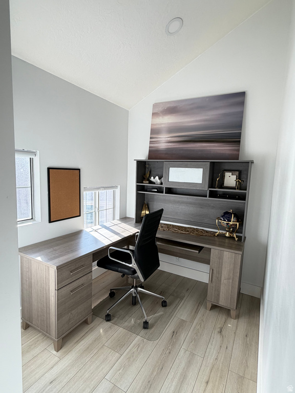 600 E BRIARSPRINGS CIR Midvale, UT 84047