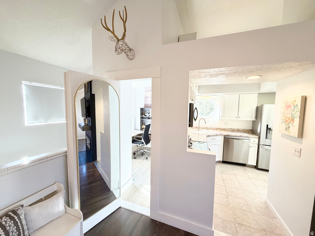 600 E BRIARSPRINGS CIR Midvale, UT 84047