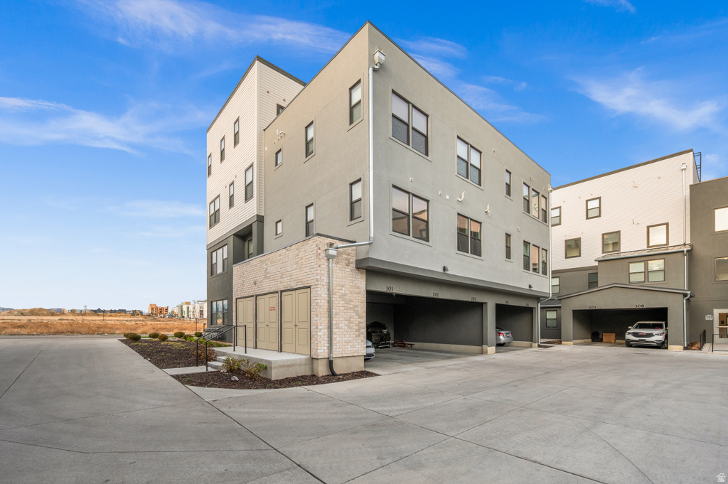 5227 W REVENTON DR #B201 South Jordan, UT 84009