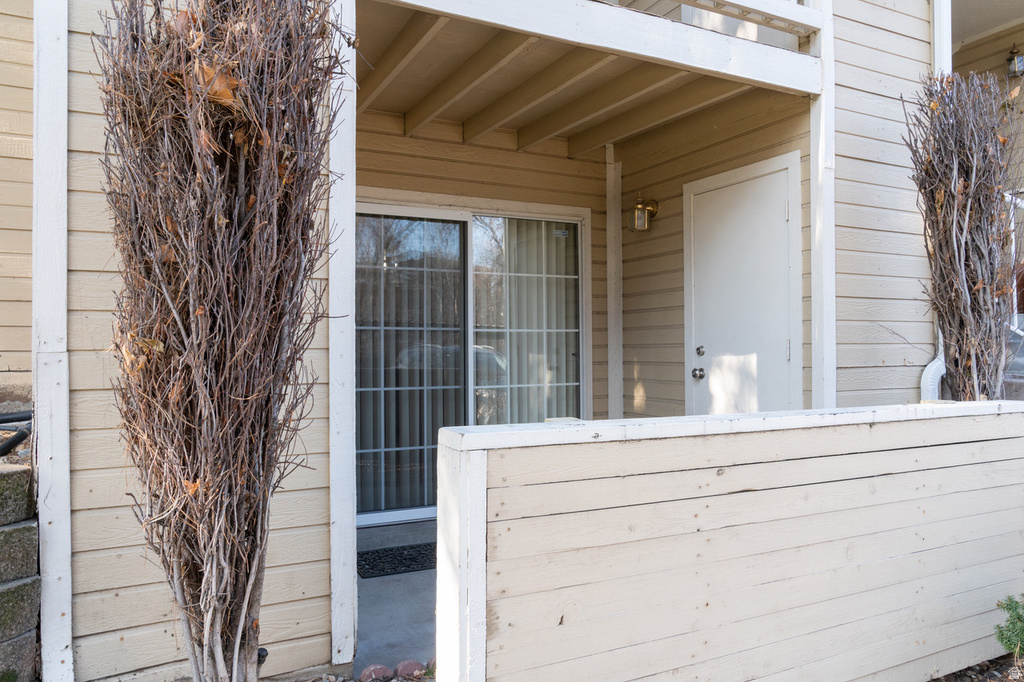 1222 E WATERSIDE CV #10 Cottonwood Heights, UT 84047