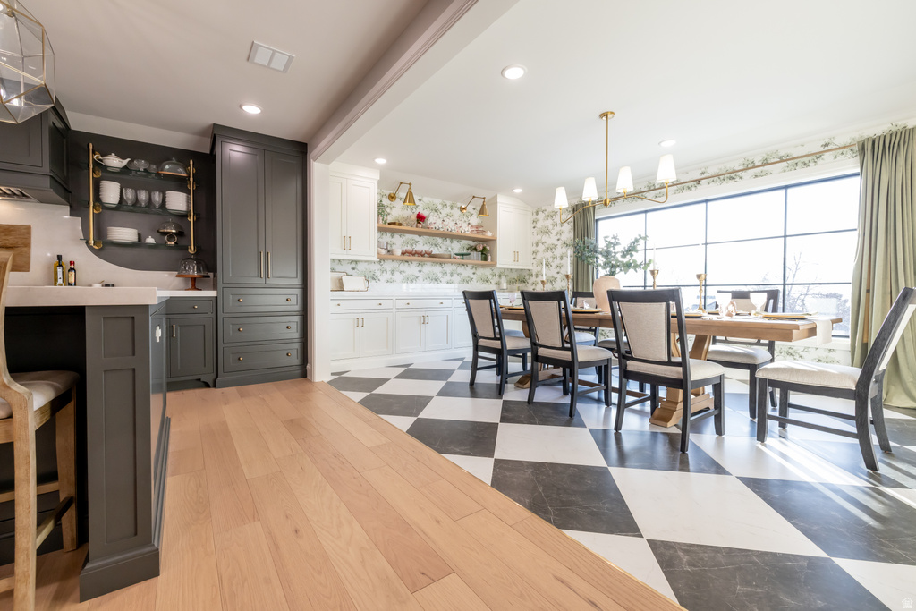 4605 S LEDGEMONT DR Salt Lake City, UT 84124