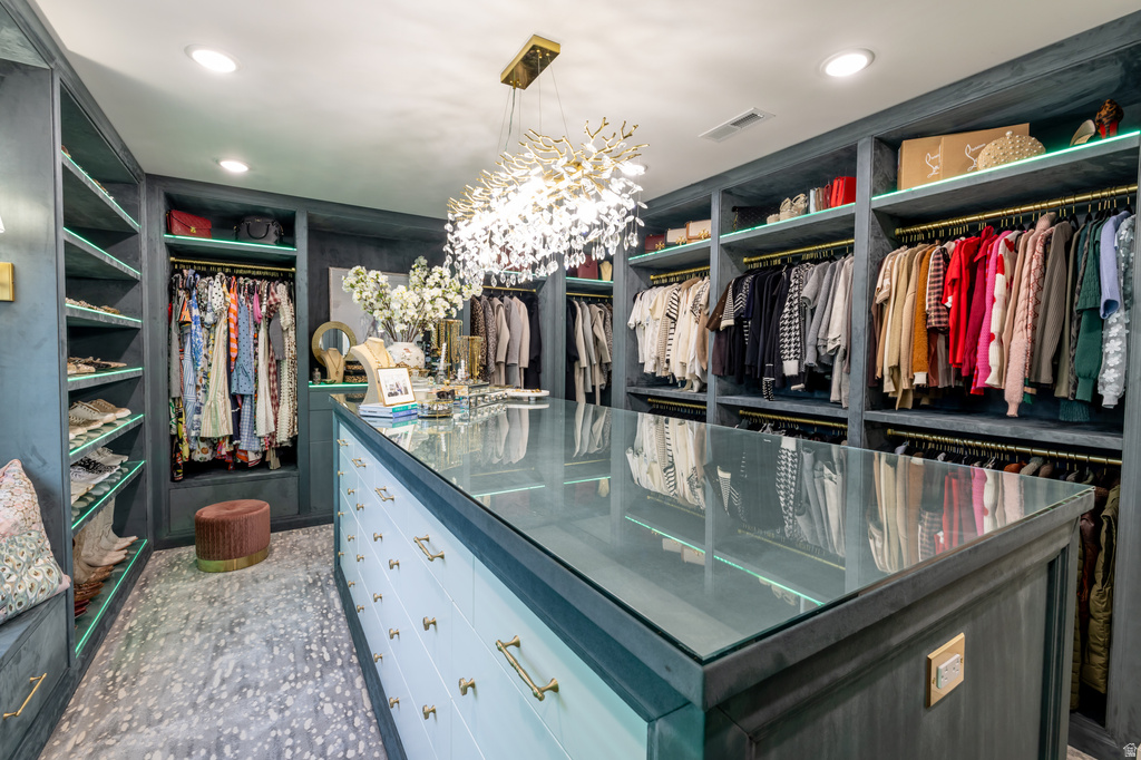 4605 S LEDGEMONT DR Salt Lake City, UT 84124