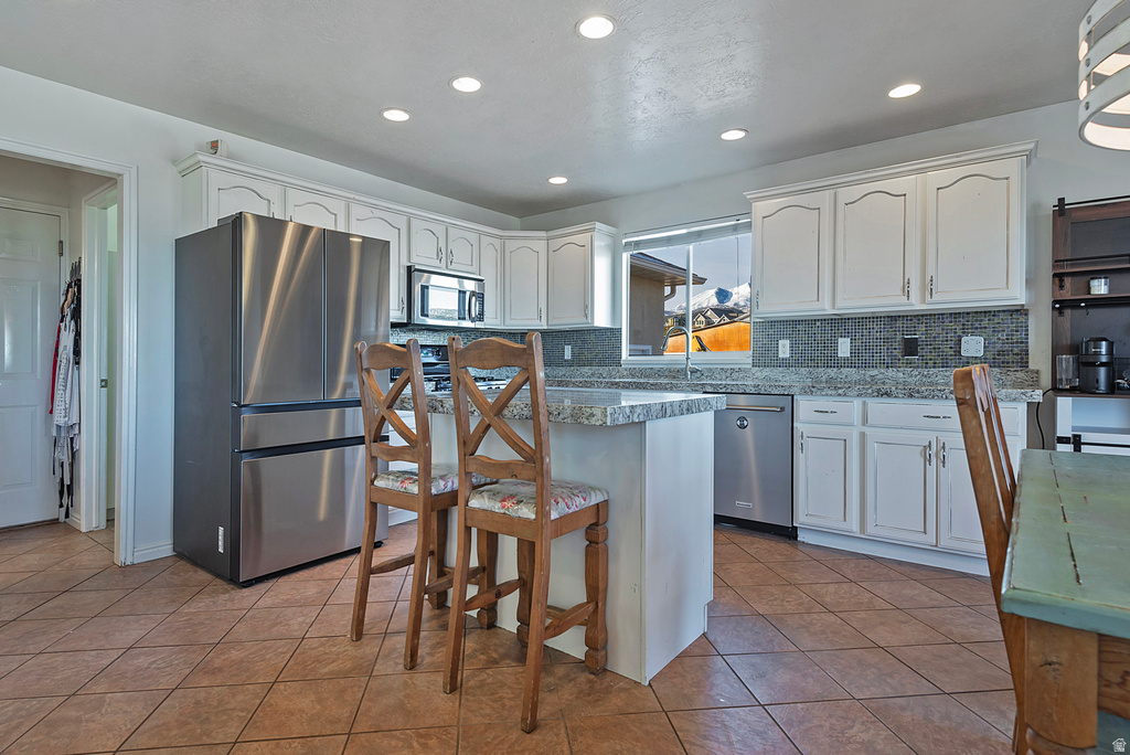 7246 W JUNIPER TREE CV Herriman, UT 84096