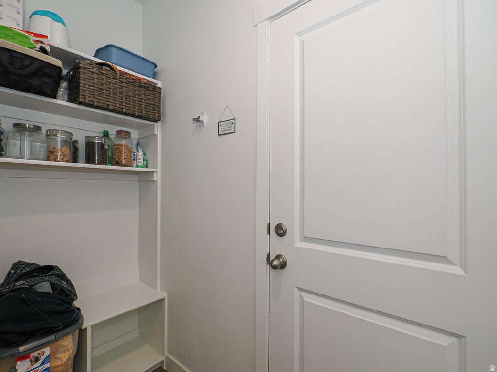 6661 W MEADOW GRASS DR South Jordan, UT 84009