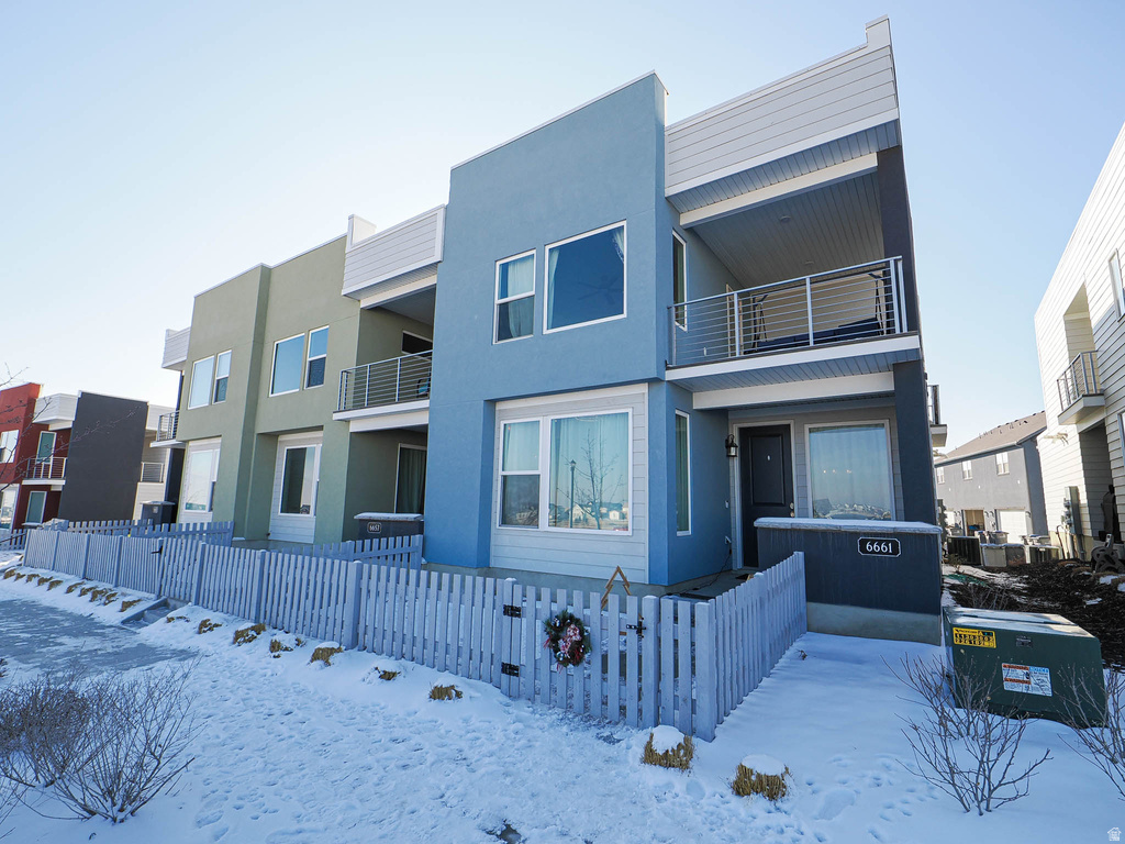 6661 W MEADOW GRASS DR South Jordan, UT 84009