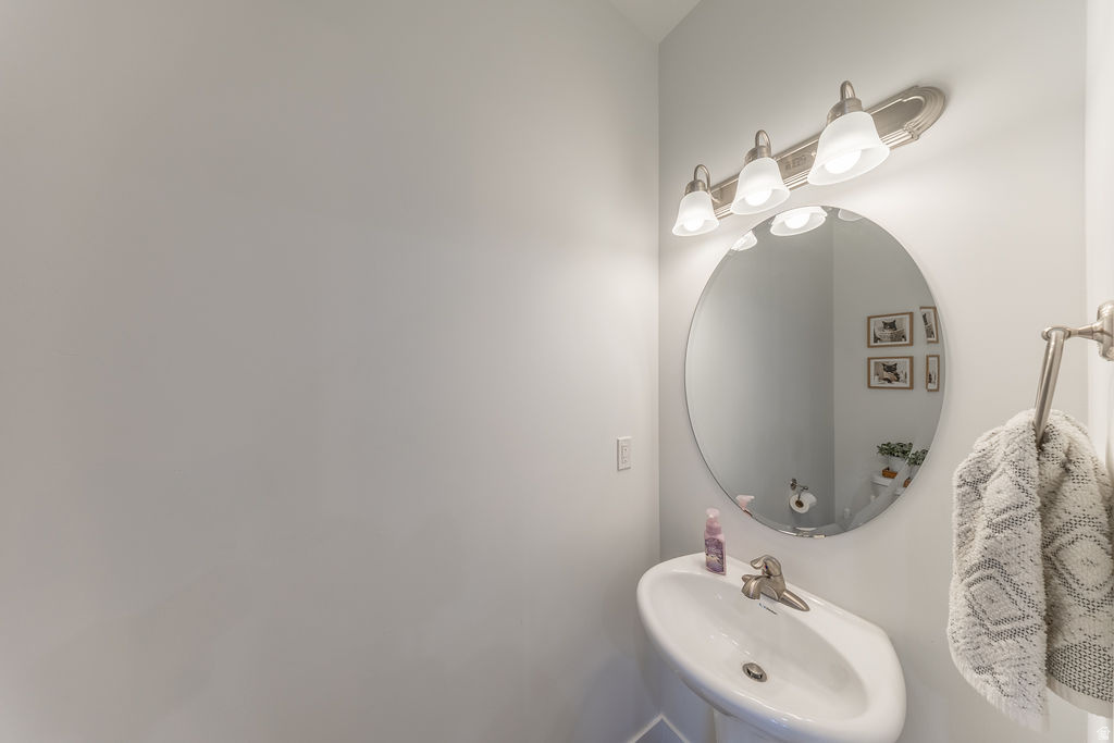 25 E CENTER #81 North Salt Lake, UT 84054