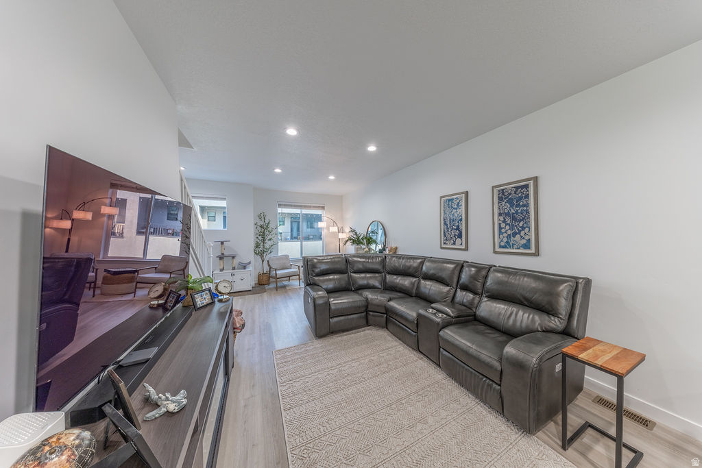 25 E CENTER #81 North Salt Lake, UT 84054