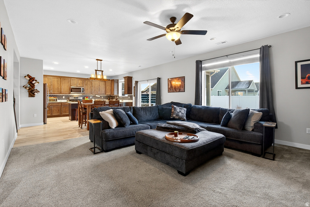 3091 N 3075 W Plain City, UT 84404