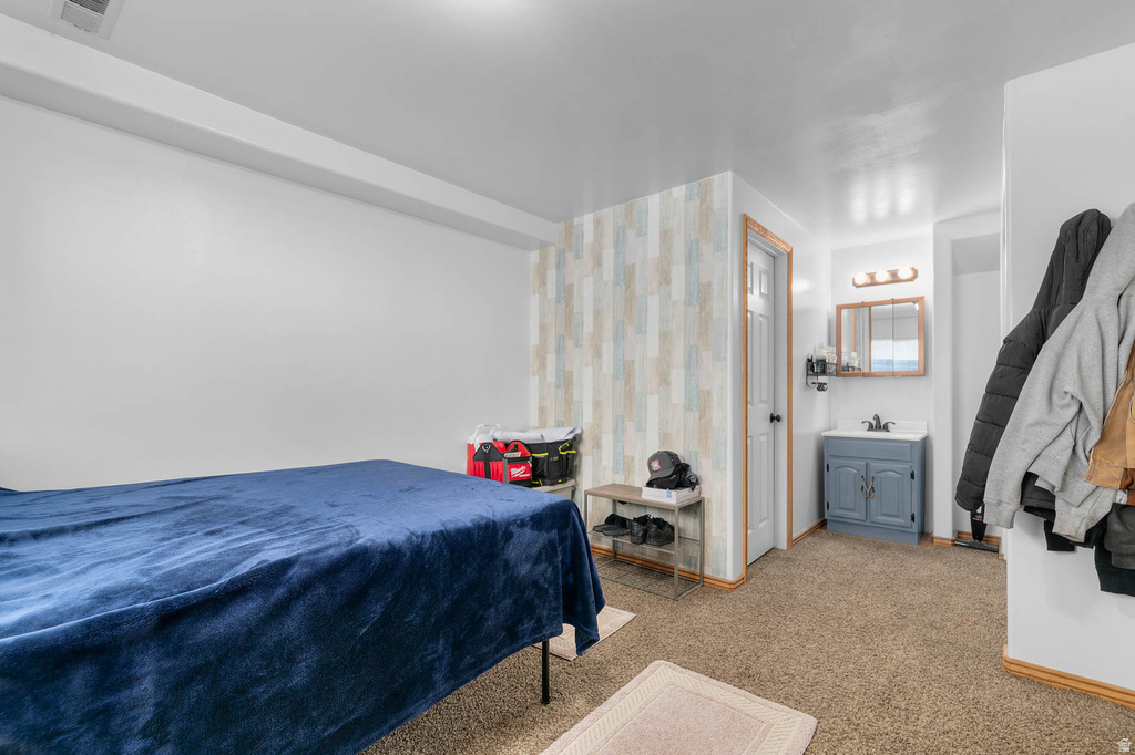 5339 WEST LEGACY HILL DR West Jordan, UT 84081