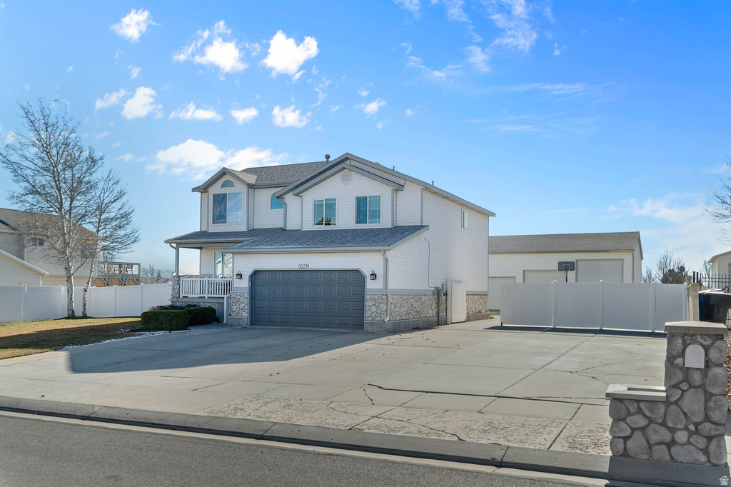 5339 WEST LEGACY HILL DR West Jordan, UT 84081