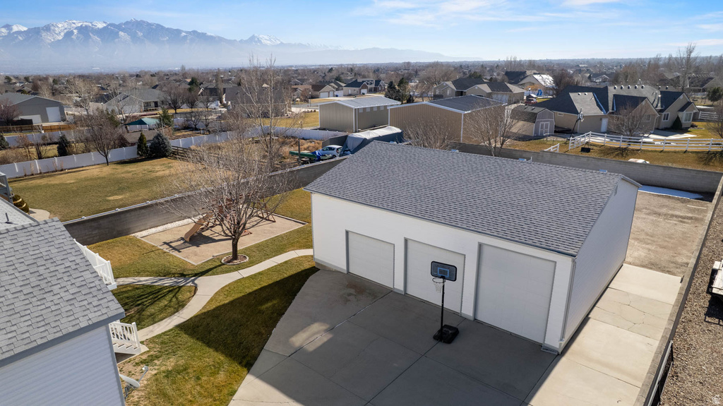 5339 WEST LEGACY HILL DR West Jordan, UT 84081