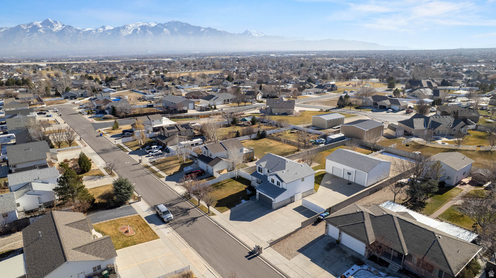 5339 WEST LEGACY HILL DR West Jordan, UT 84081