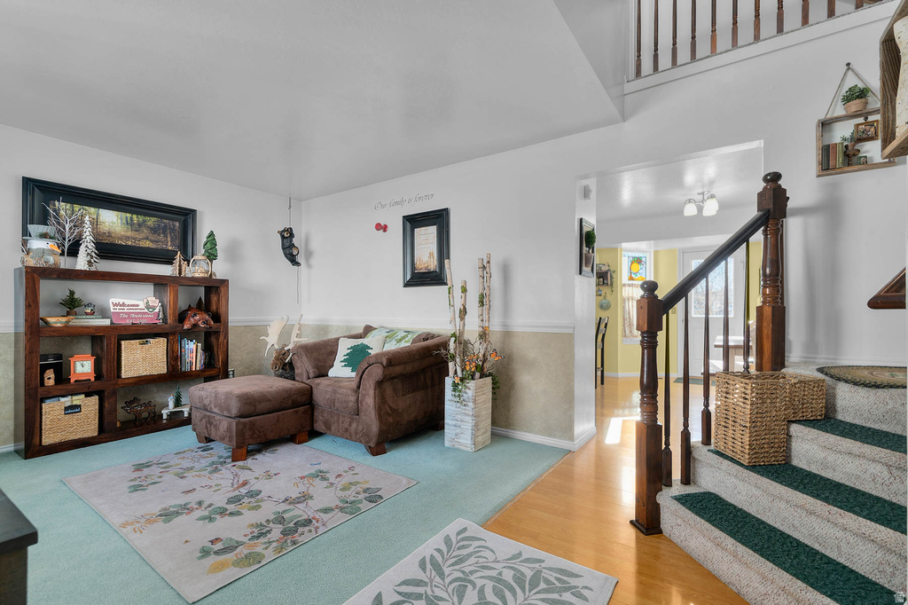 5339 WEST LEGACY HILL DR West Jordan, UT 84081