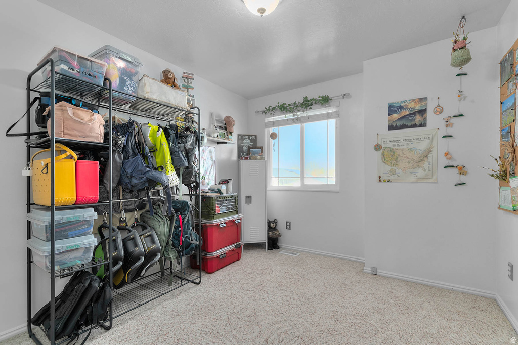 5339 WEST LEGACY HILL DR West Jordan, UT 84081