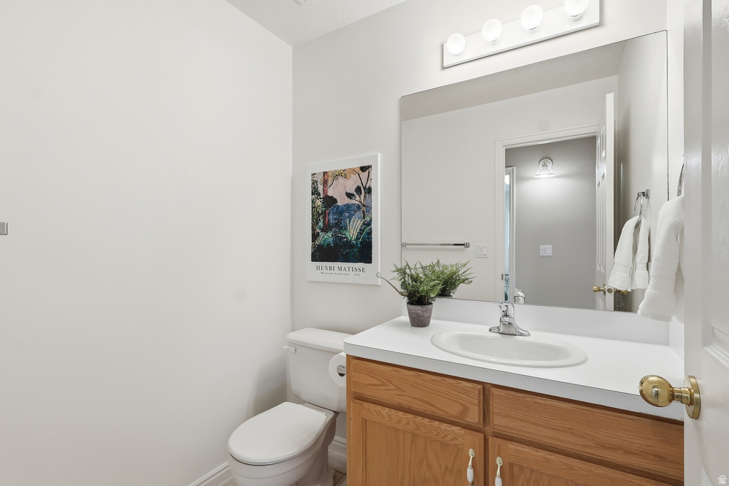 1261 N 2575 E Layton, UT 84040