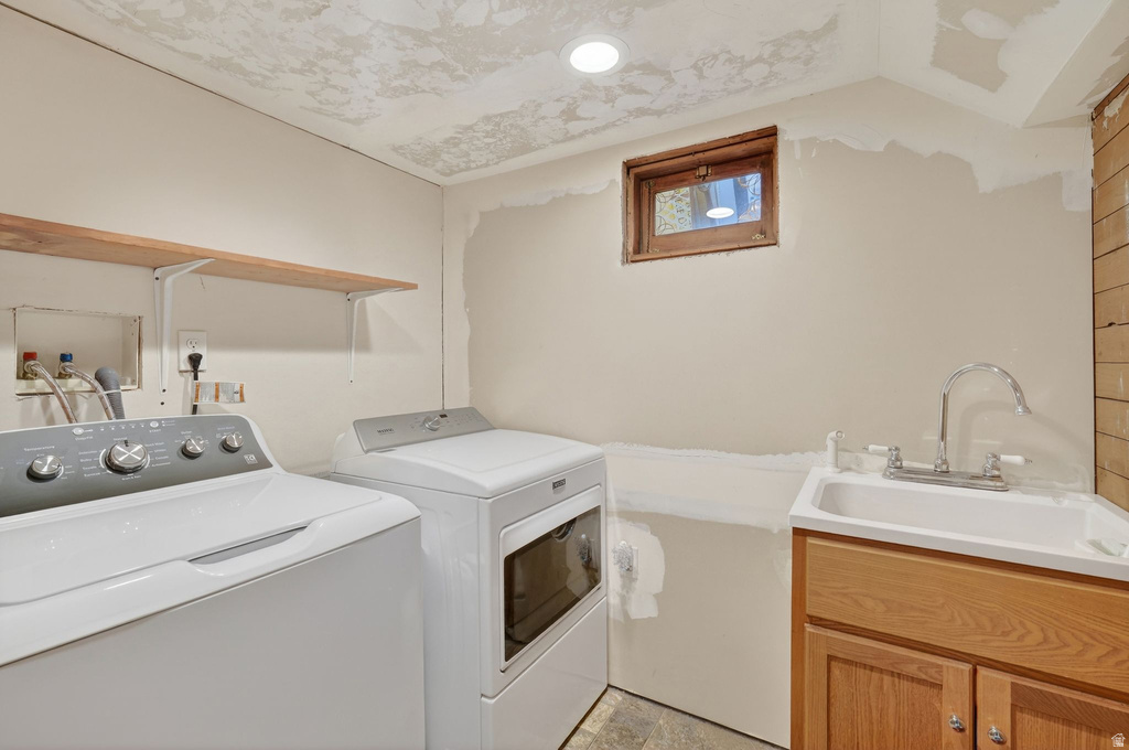 353 W 6TH AVE Midvale, UT 84047