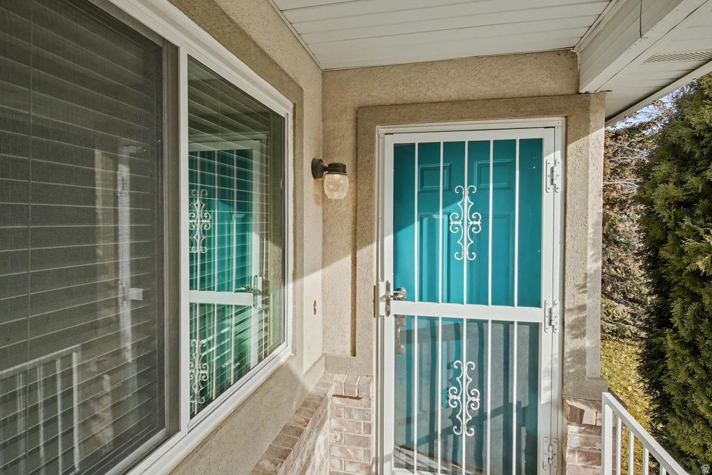 281 WINCHESTER DR Springville, UT 84663