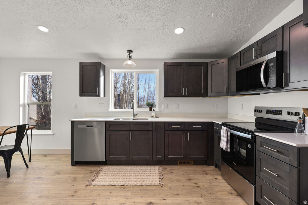 9115 N 11600 W Thatcher, UT 84337