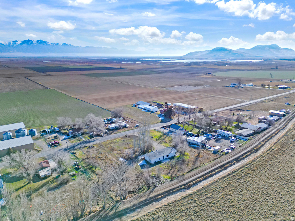 9115 N 11600 W Thatcher, UT 84337
