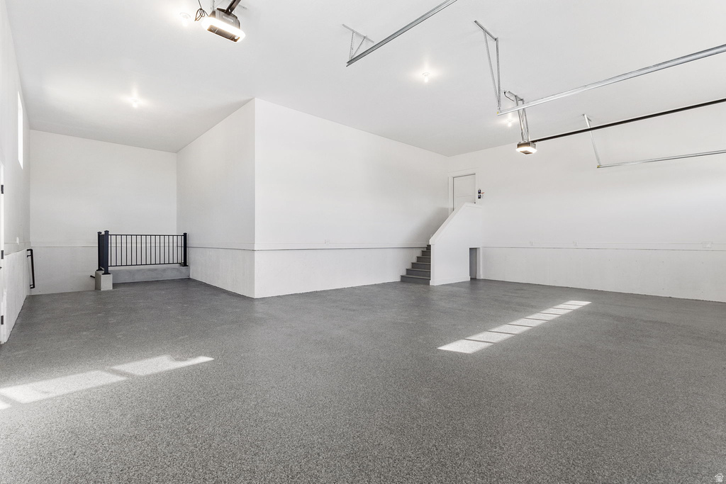 638 E MOUNTAIN RD North Ogden, UT 84414