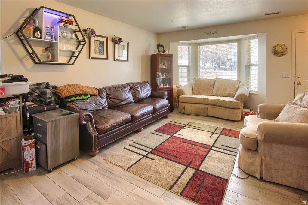 143 N PINGREE AVE Ogden, UT 84404