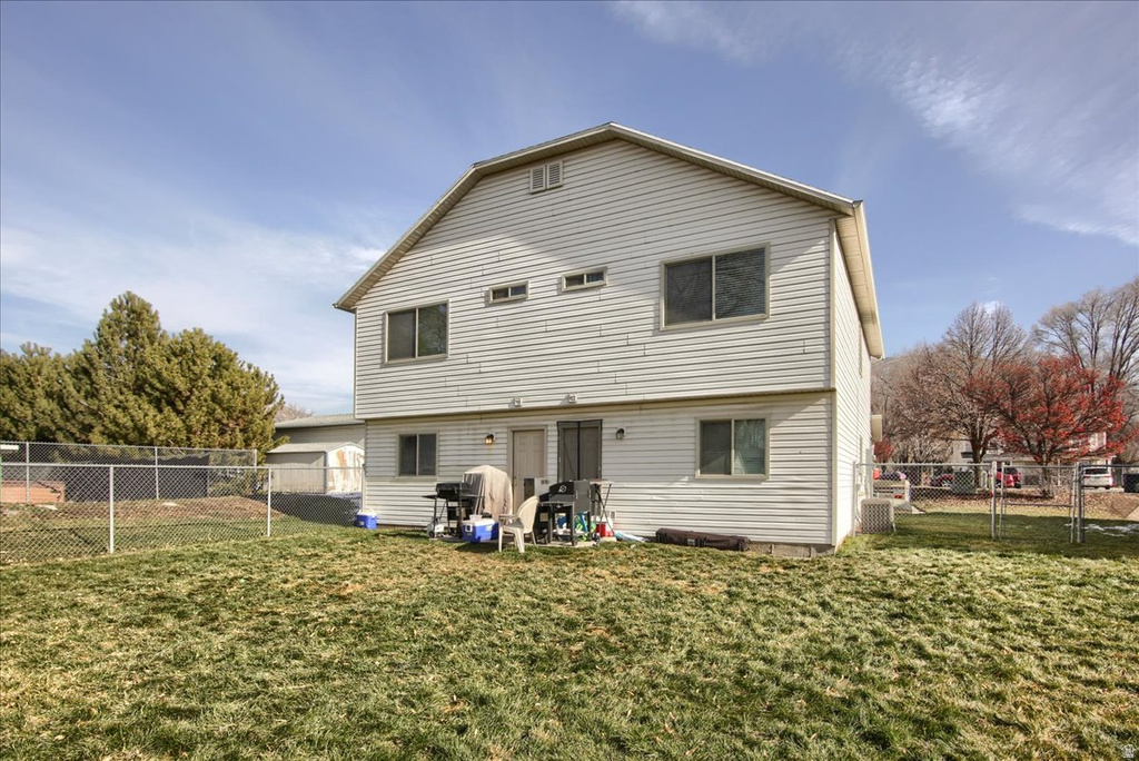 143 N PINGREE AVE Ogden, UT 84404