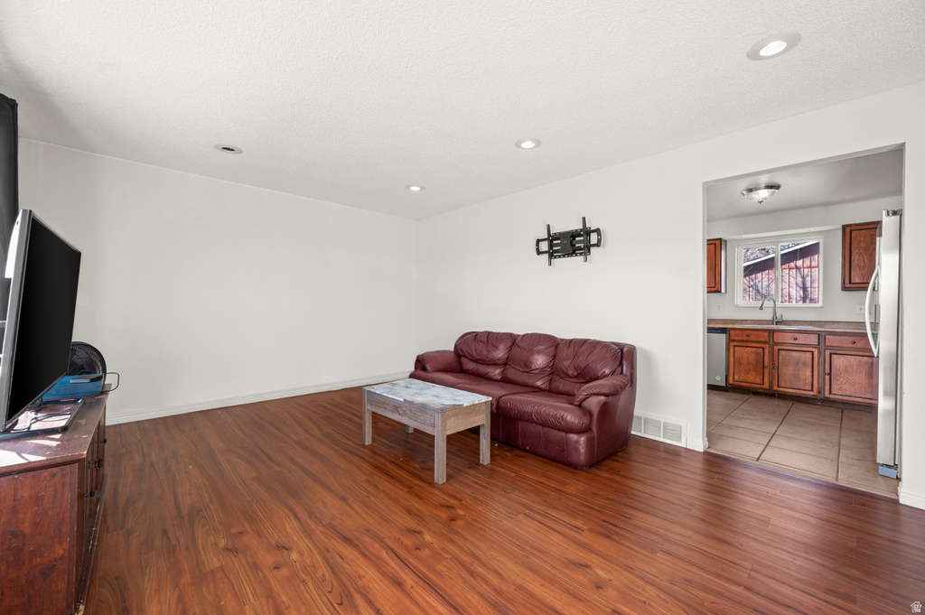 6468 S KENTUCKY DR West Jordan, UT 84084