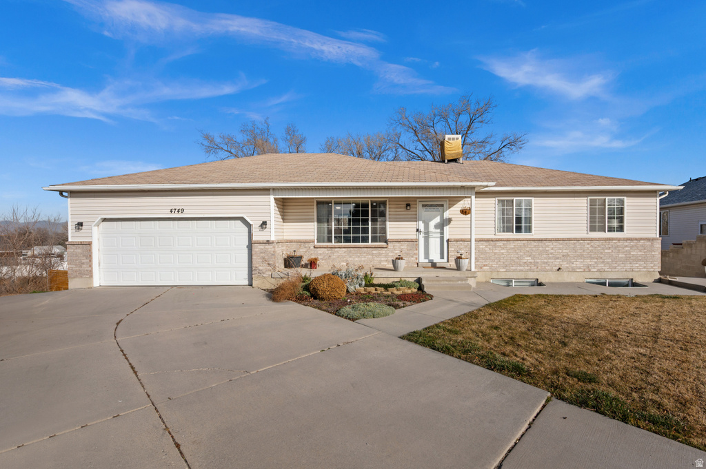 4749 S DYMOCK CIR Taylorsville, UT 84129