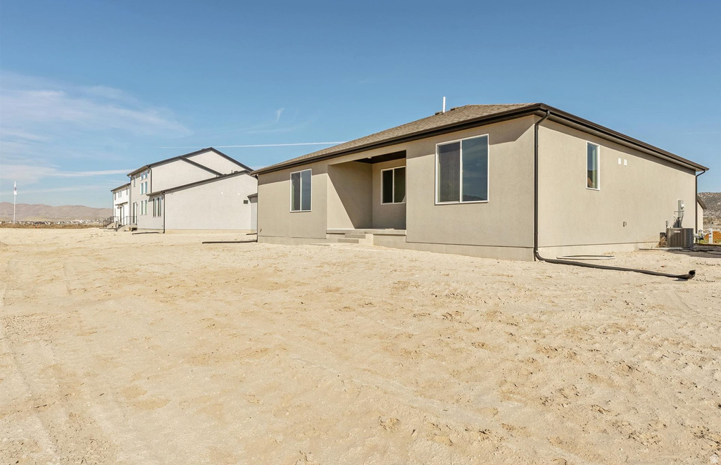 4877 N EMERALD AVE #330 Eagle Mountain, UT 84005