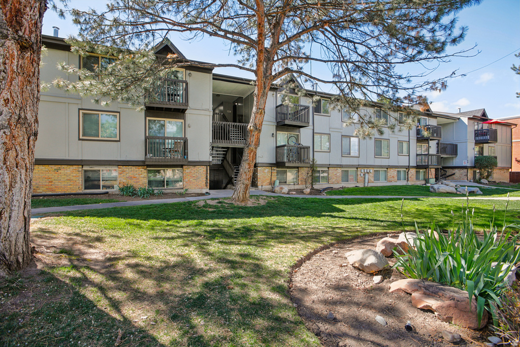 5770 S 900 E #3 Murray, UT 84121