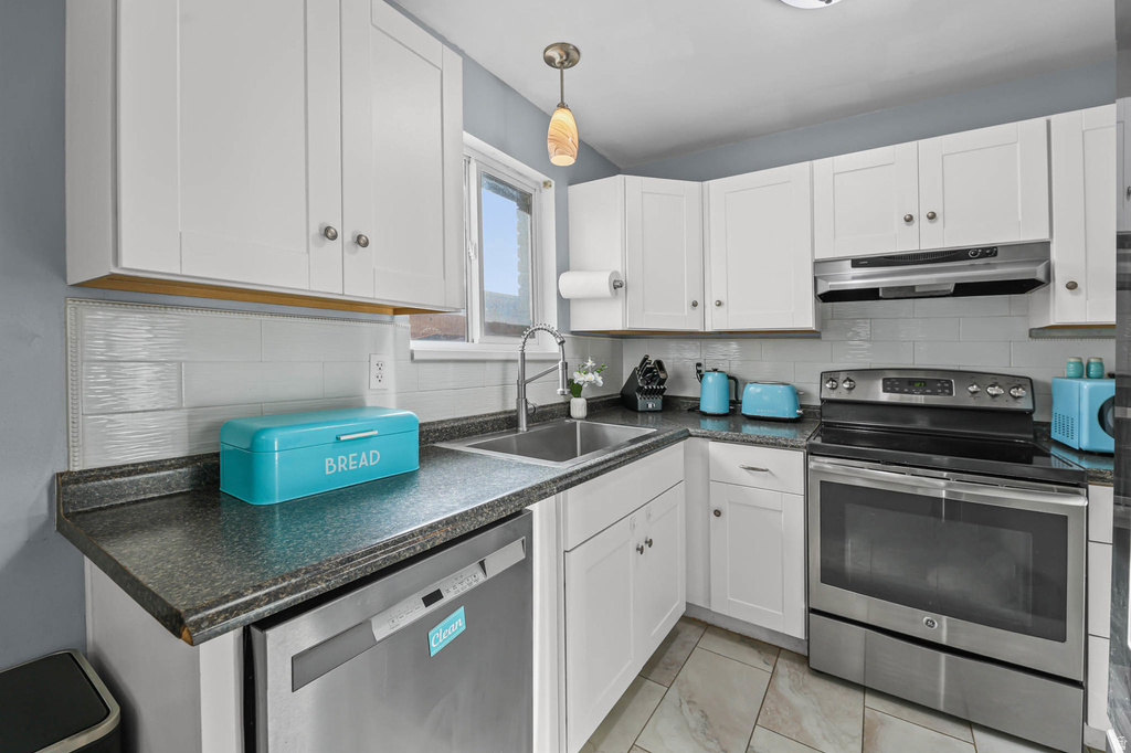 4331 W SUN DR Kearns, UT 84118