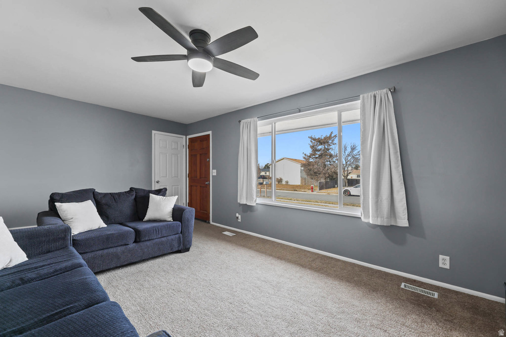 4331 W SUN DR Kearns, UT 84118