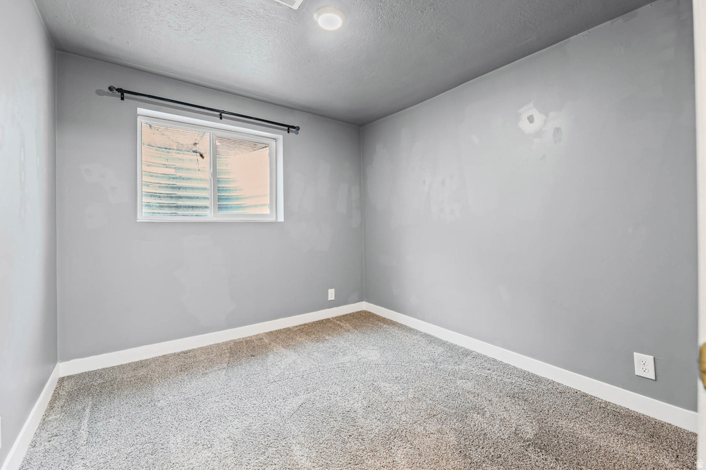 4331 W SUN DR Kearns, UT 84118