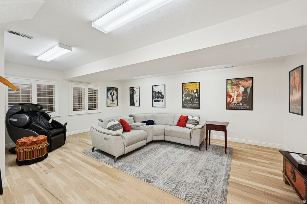 5475 E PIONEER FORK ROAD RD Salt Lake City, UT 84108